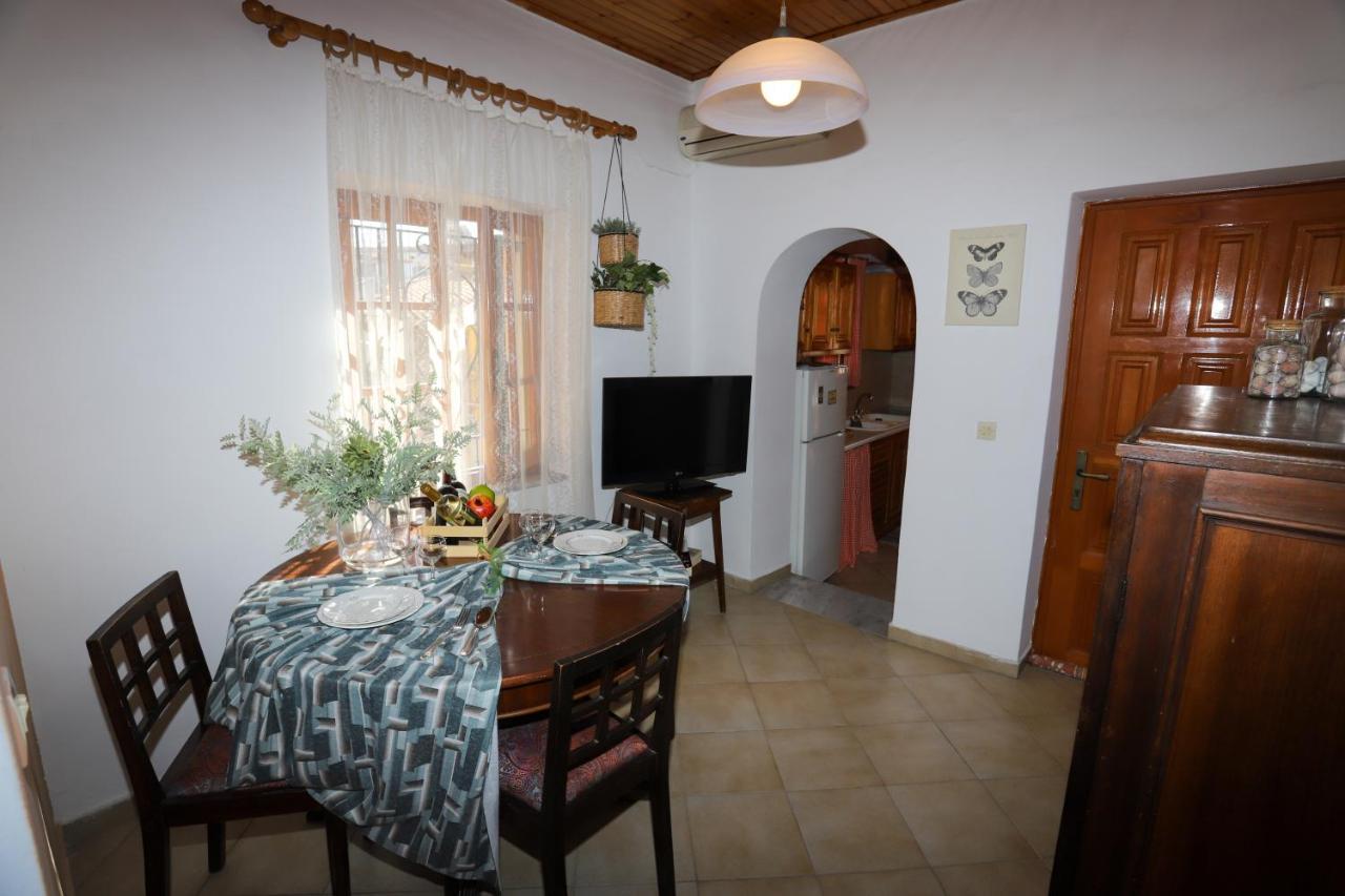 Family House At Corfu Town Lejlighed Eksteriør billede